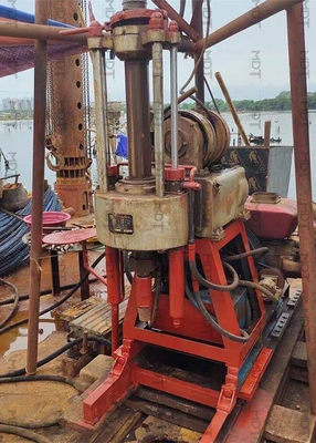 0-120r/মিনিট ঘূর্ণন গতির সাথে 100kN সর্বোচ্চ উত্তোলন বল ডিপ হোল ড্রিলিং যন্ত্রপাতি